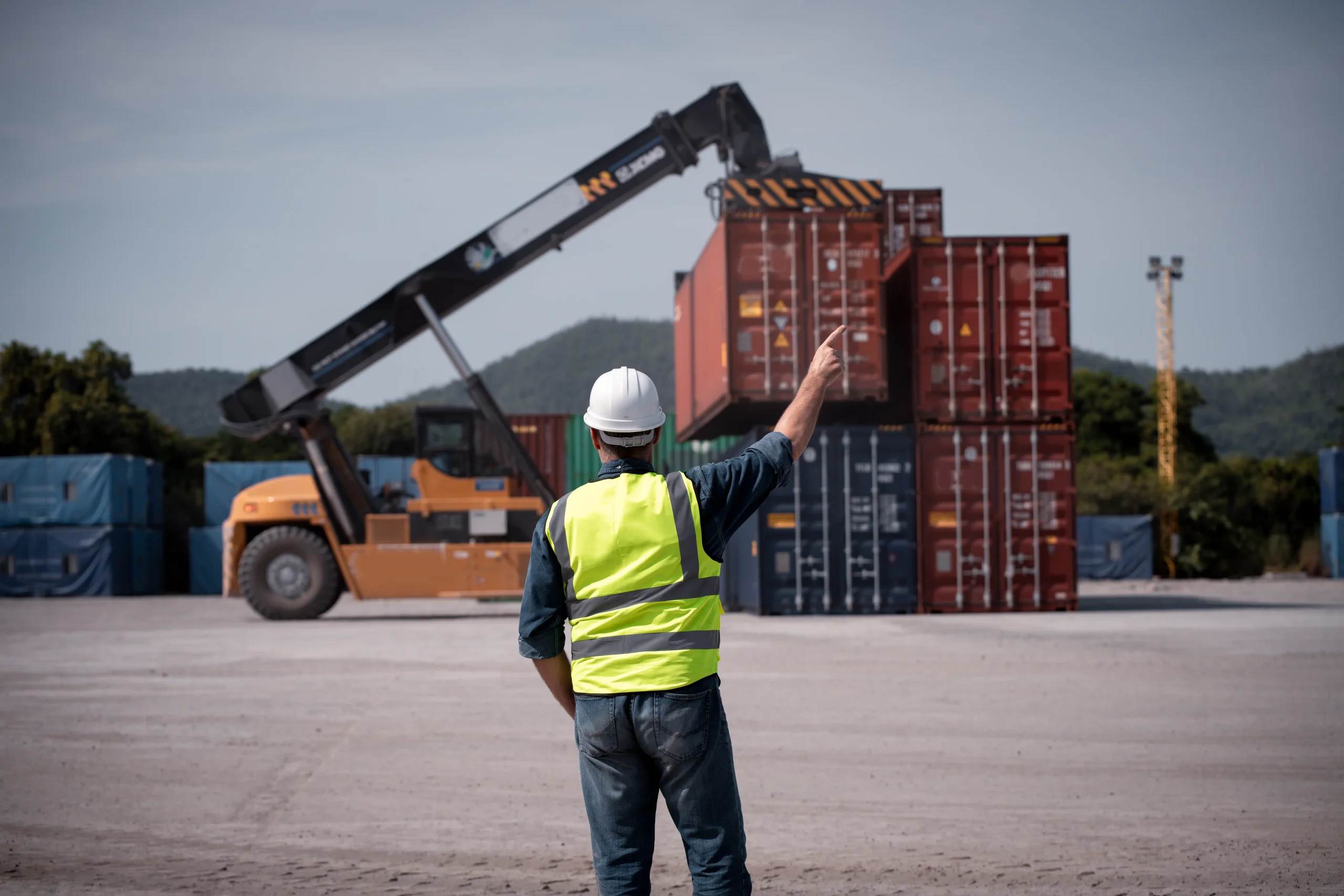 Portada - Capacitación para Operador de Reach Stacker